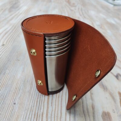 Stirrup cup set in case - Leather: Lamport shoulder - 7*20cm - by William Stephens