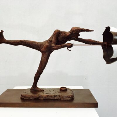 Out on a Limb - Resin original for edition bronzes - H30cmxW40cmxD20cm - by Vincent Gray