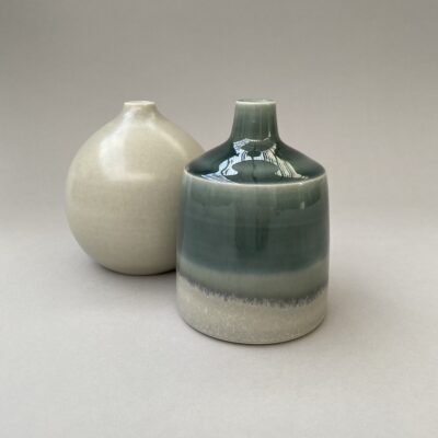 Stem Pot and pod - Porcelain - h18 cm and h9cm - by Heather Muir
