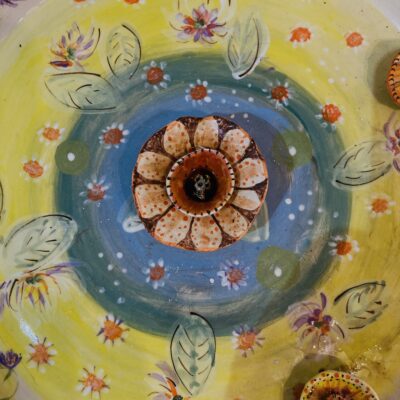 Flower plate - Clay - 24cm x 6cm - by Sarah Sykes