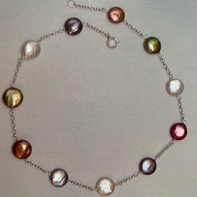Flat Pearl Necklace - n/a