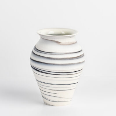 Porcelain vase - Handthrown porcelain - H: 14cm - by Deborah Harwood