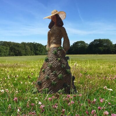 Fashion icon, Hampton Court - steel, wire and willow - 5m x 2.5m - by Rebecca Ford