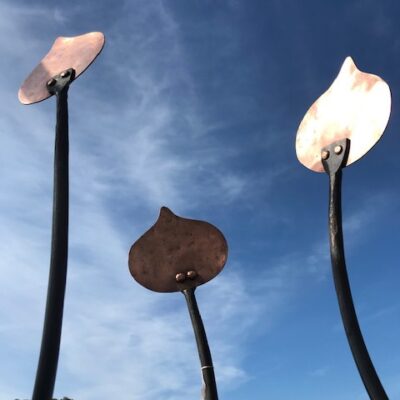 Copper stems - Mild steel and copper - Height: 120cm - by Richard Elgar